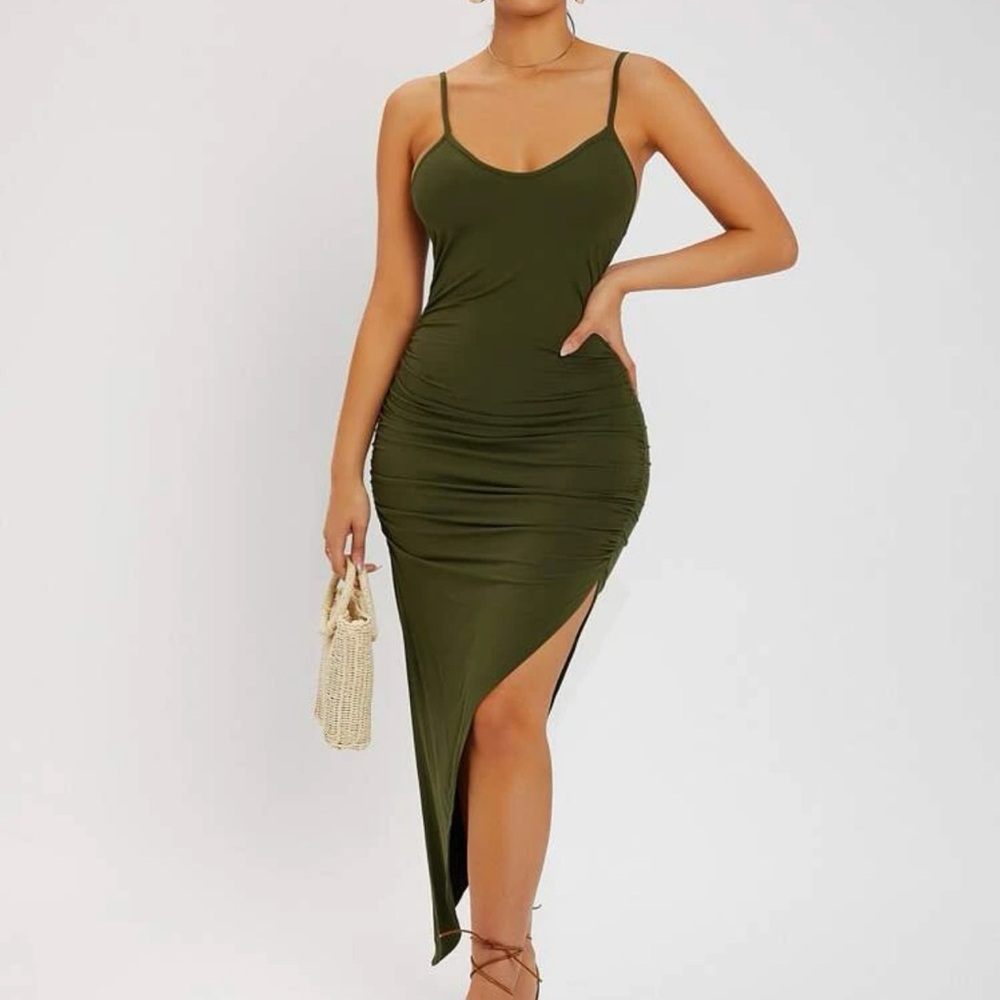 SHEIN Solid Split Thigh Cami Dress